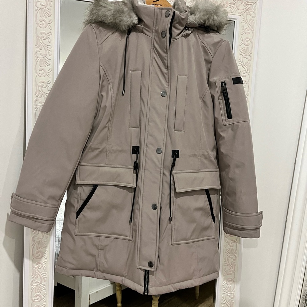 DKNY Women's Beige Winter Jacket